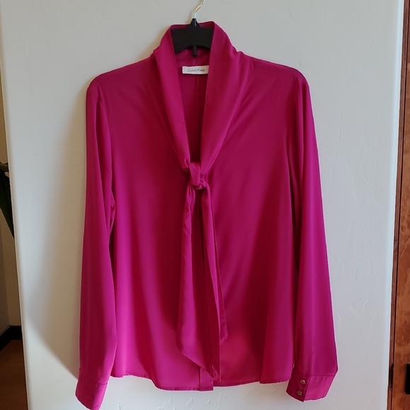 Calvin Klein Tops - Calvin Klein Fuchsia Blouse with Tie Neck